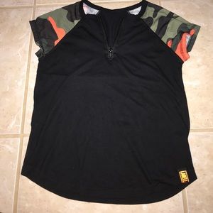 NWOT LabellaMafia Camo T Shirt